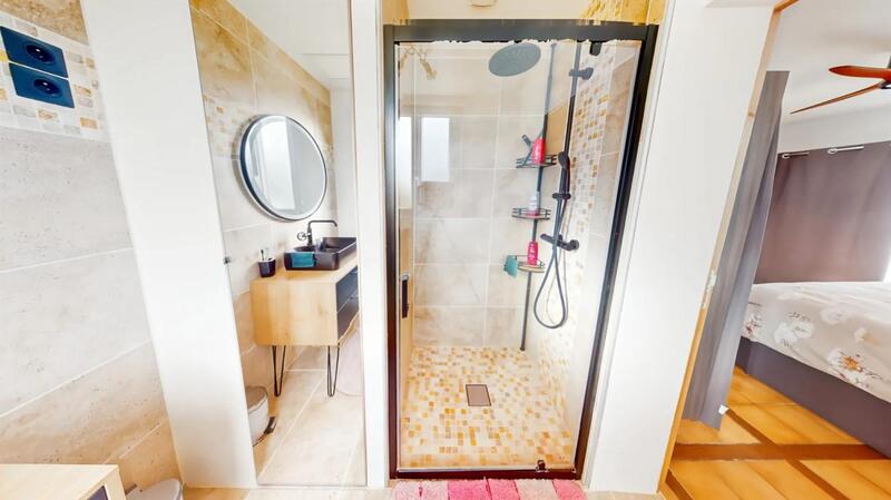 Maison - 450 m² - 12 pièces