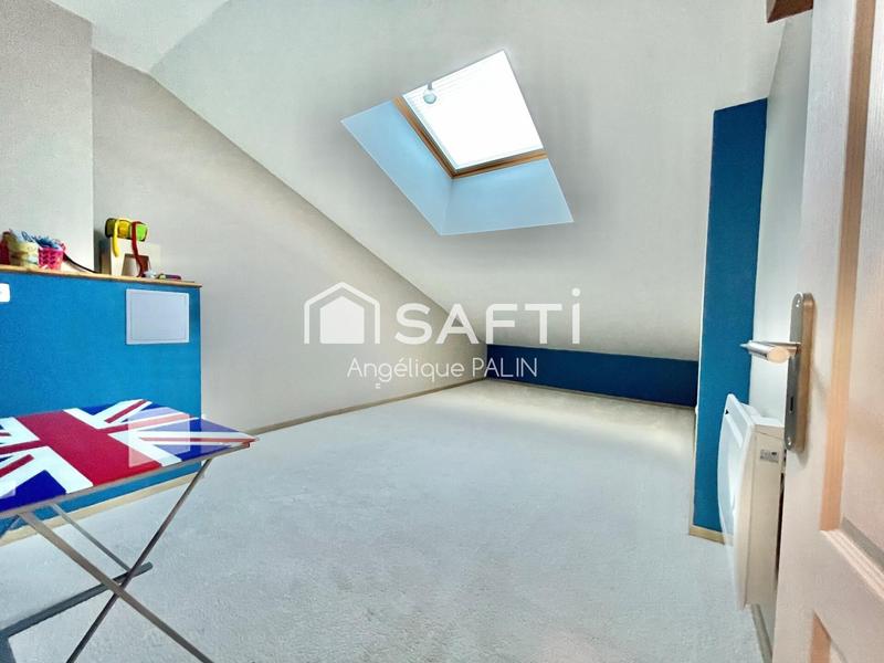 Maison - 236 m² - 8 pièces