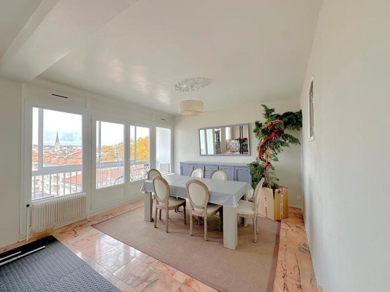 Appartement - 115 m² - 4 pièces