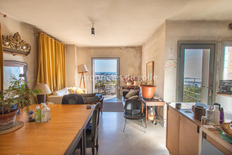 Maison - 99 m² - 5 pièces