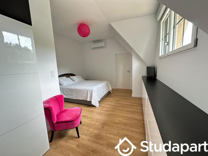 Appartement - 90 m² - 3 pièces