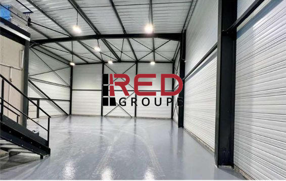 Entrepôt - 368 m²