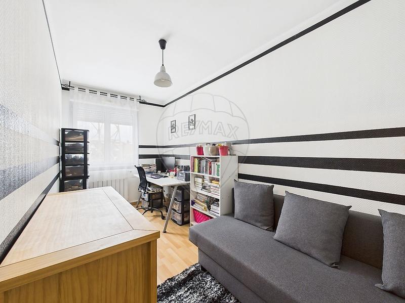 Maison - 93 m² - 6 pièces