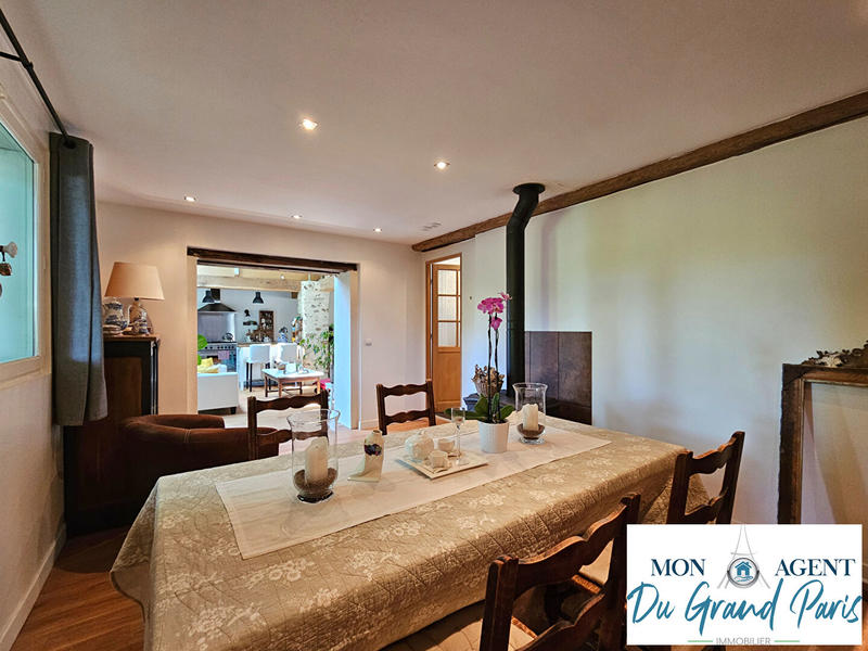 Maison - 184 m² - 7 pièces