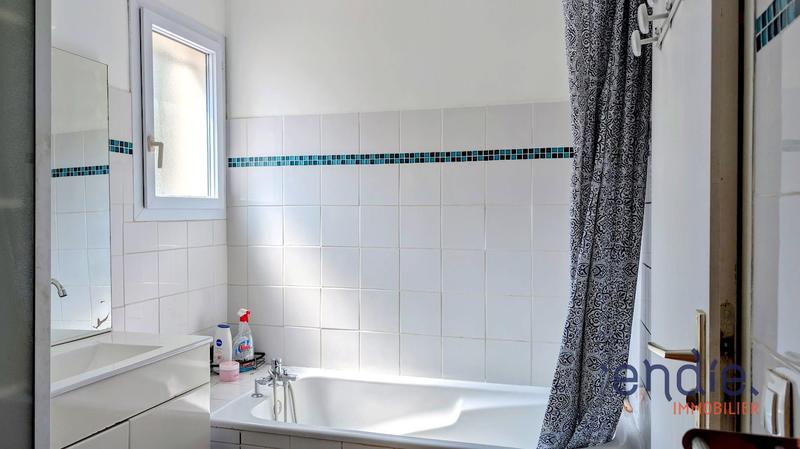 Maison - 81 m² - 4 pièces