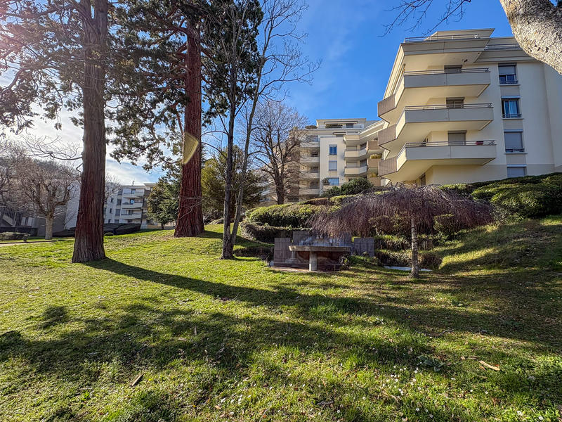 Appartement - 84 m² - 3 pièces