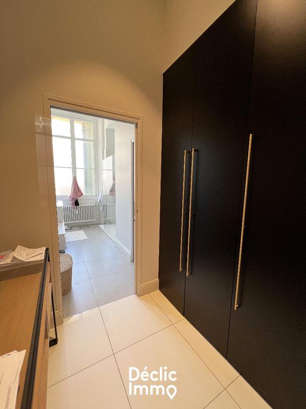 Appartement - 107 m² - 3 pièces