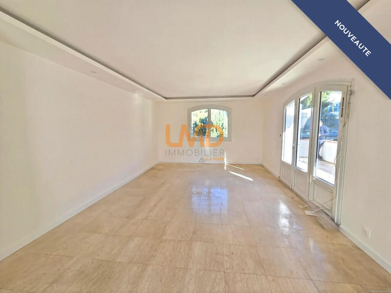 Appartement - 100 m² - 4 pièces