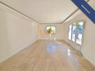 Appartement - 100 m² - 4 pièces