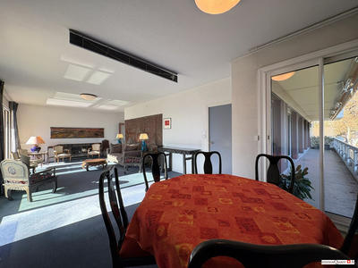 Appartement - 169 m² - 7 pièces