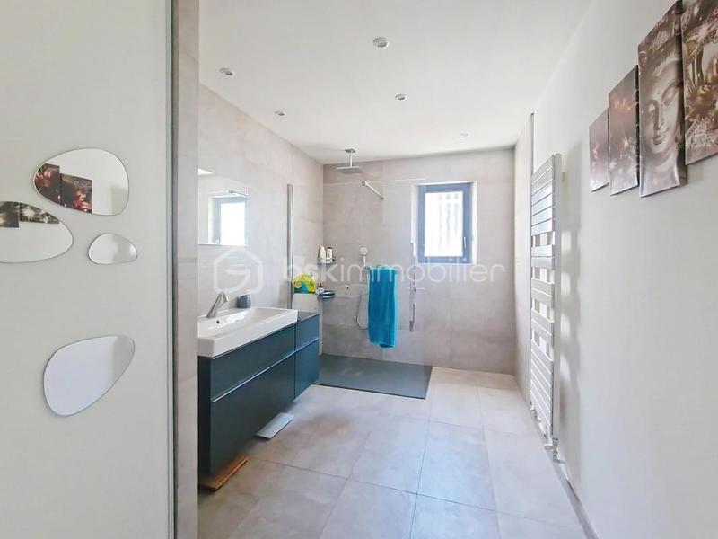 Maison - 150 m² - 5 pièces