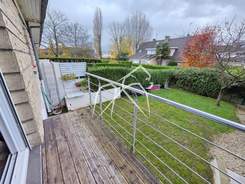 Maison - 96 m² - 4 pièces