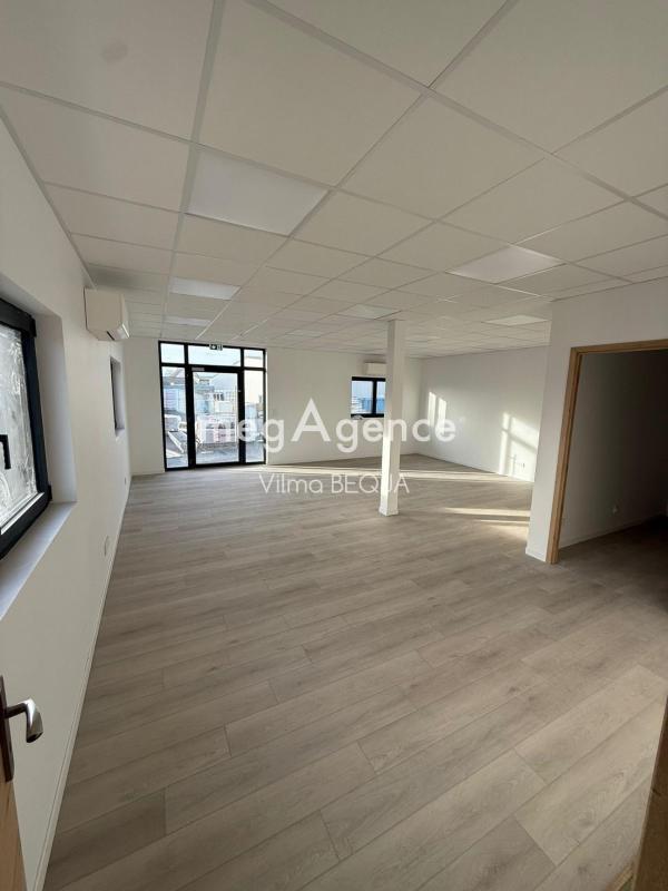 Local commercial - 6 pièces