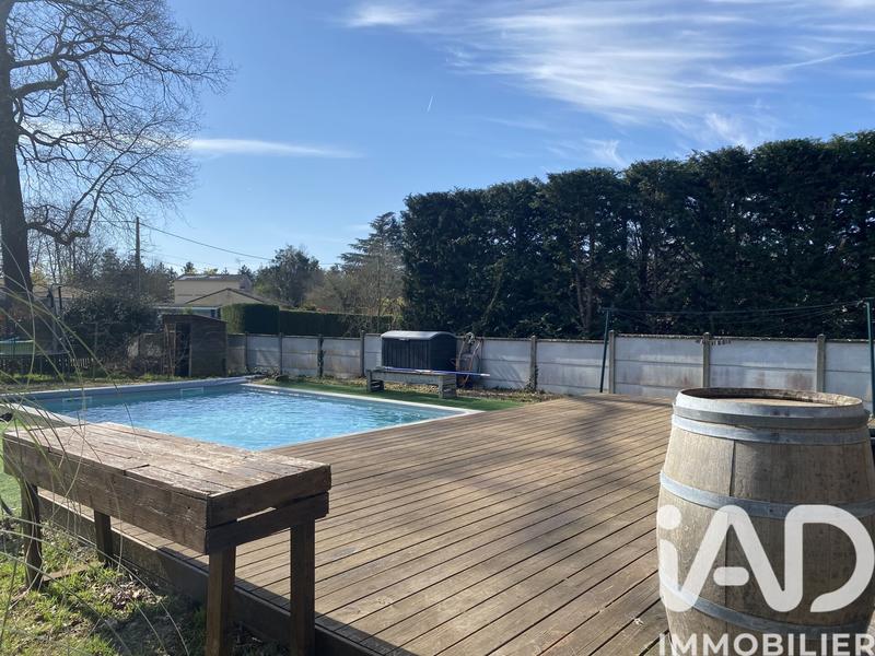 Maison - 161 m² - 7 pièces