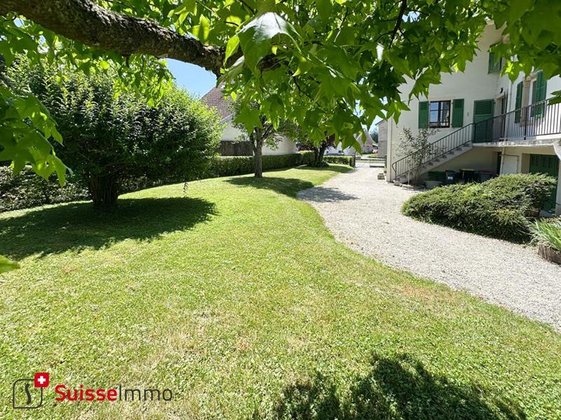 Maison - 373 m² - 12 pièces
