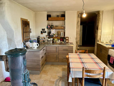 Mas - 260 m² - 17 pièces