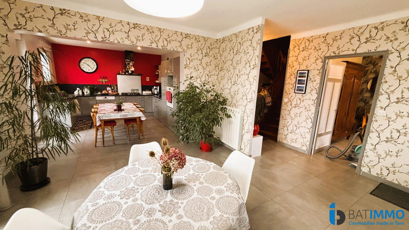 Maison - 174 m² - 8 pièces