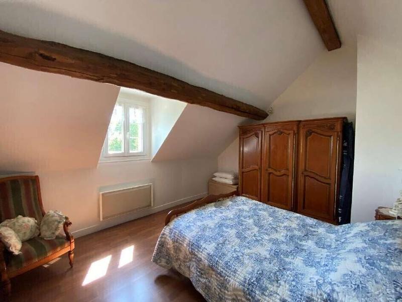 Maison - 303 m² - 10 pièces