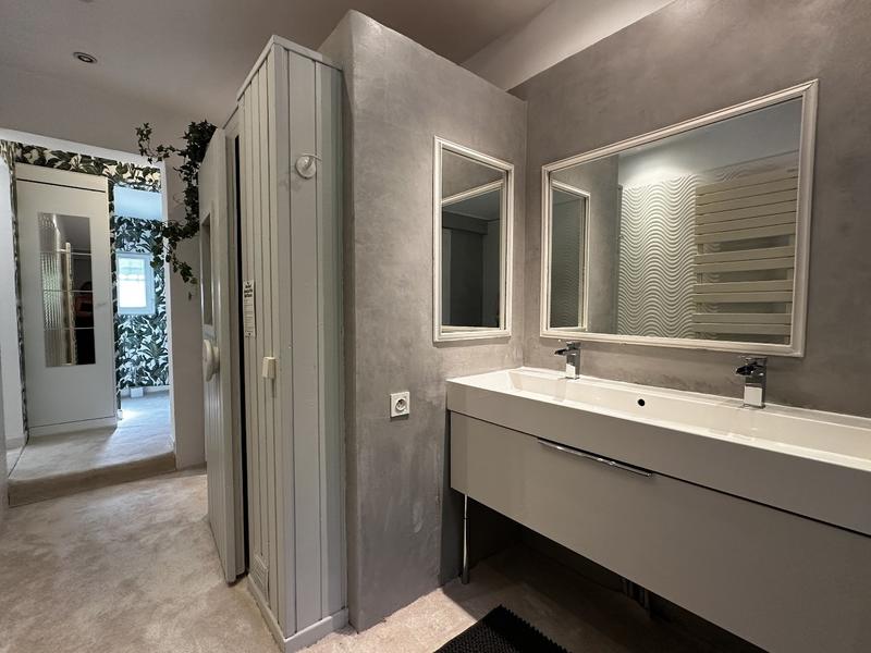 Maison - 170 m² - 7 pièces