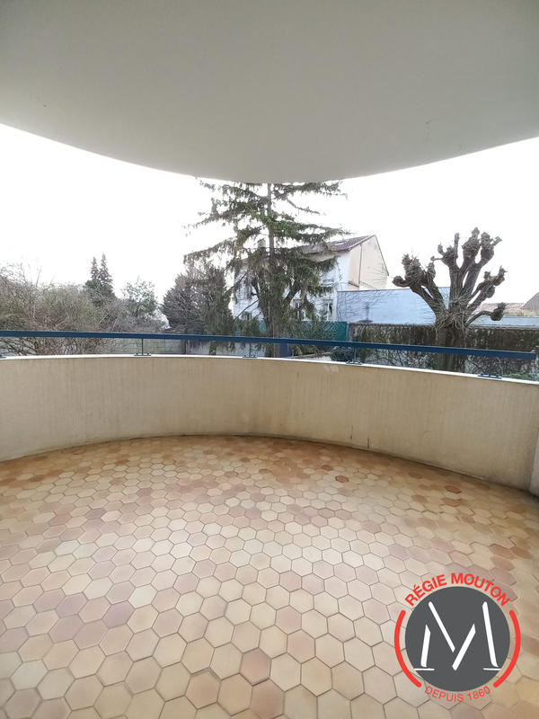 Appartement - 81 m² - 3 pièces