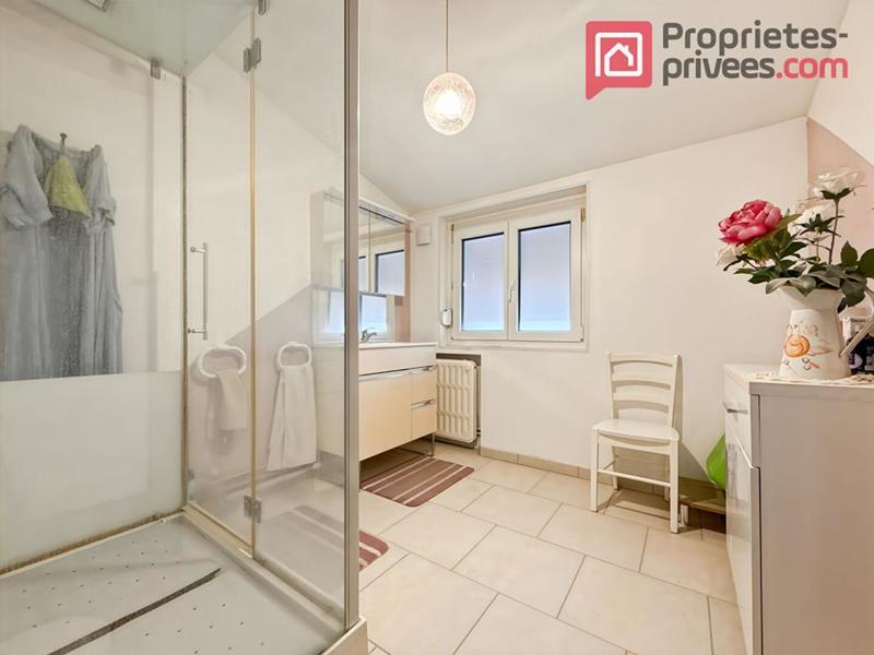 Maison - 105 m² - 6 pièces