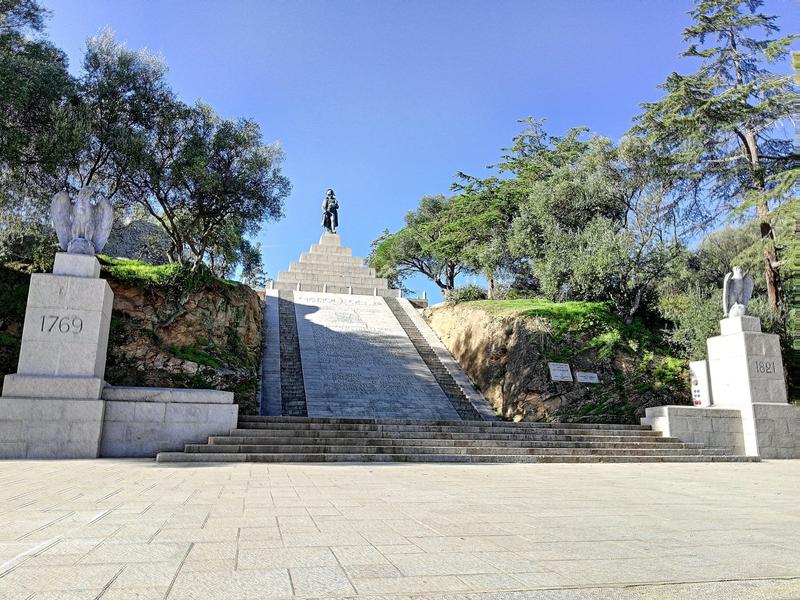 Appartement - 100 m² - 4 pièces