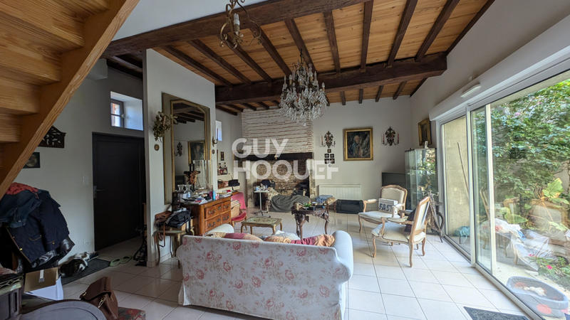 Demeure - 304 m² - 10 pièces