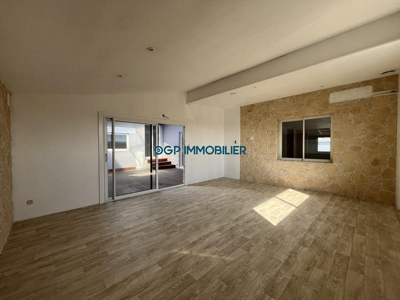 Entrepôt - 1 400 m²