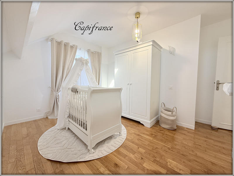 Maison - 179 m² - 7 pièces