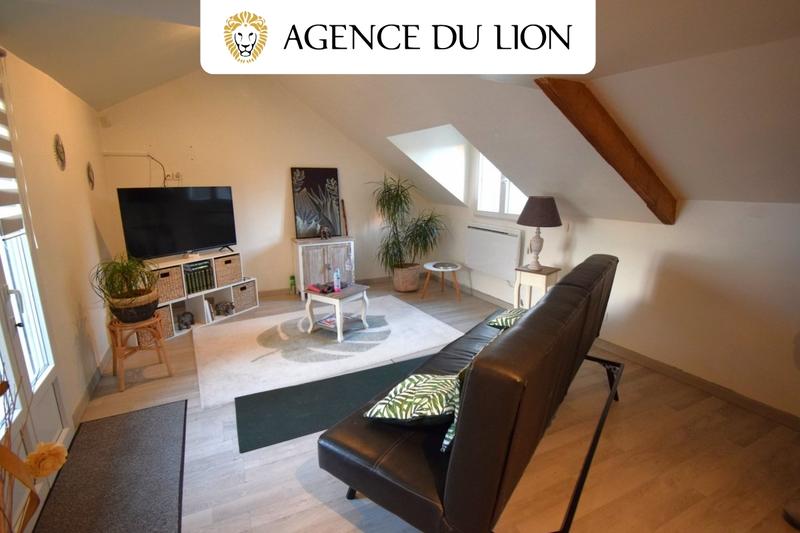 Maison - 220 m² - 7 pièces