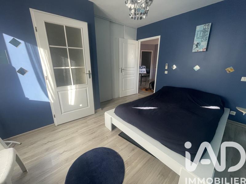 Maison - 220 m² - 5 pièces