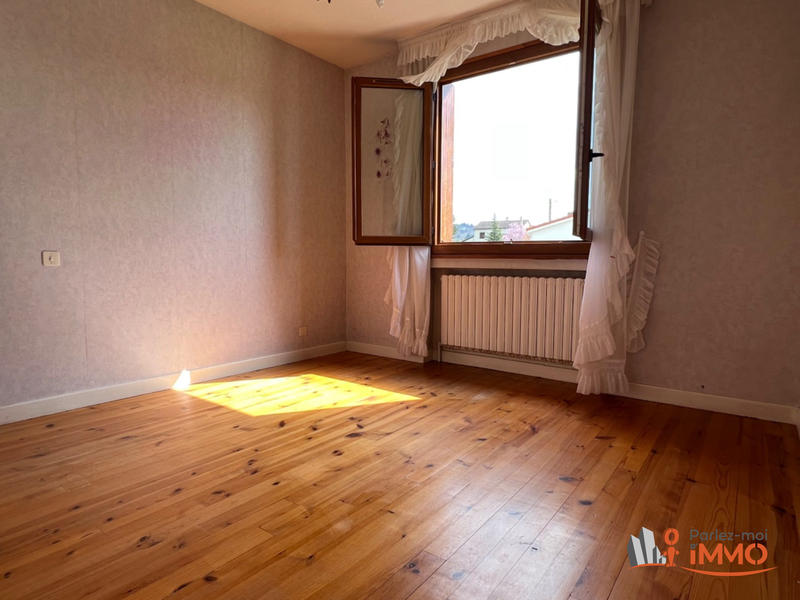 Maison - 110 m² - 9 pièces