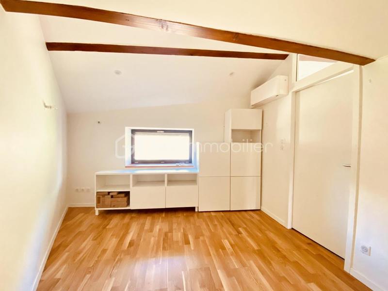 Propriété - 170 m² - 6 pièces