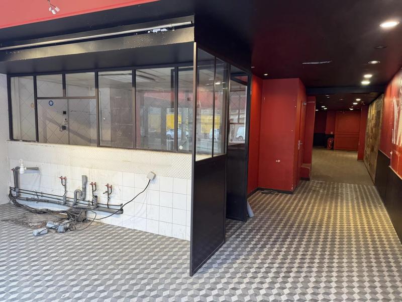 Local commercial - 198 m²