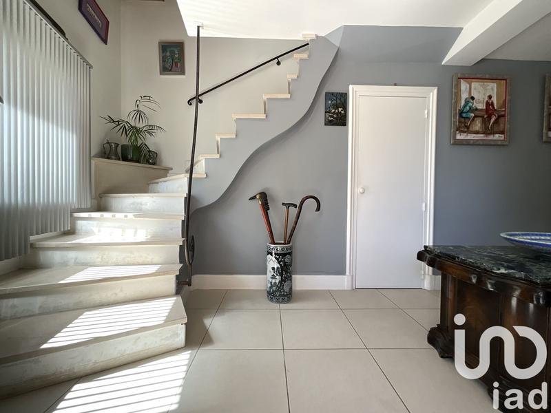 Maison - 205 m² - 5 pièces