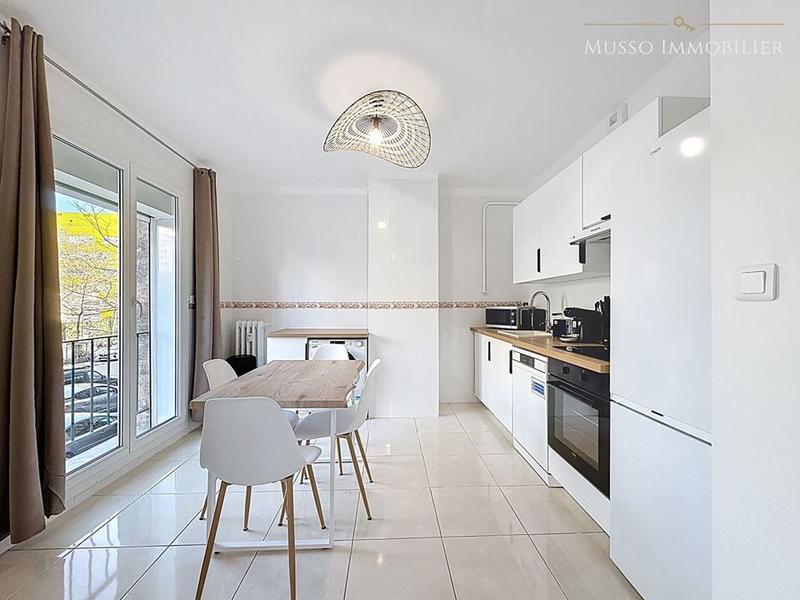 Appartement - 70 m² - 4 pièces