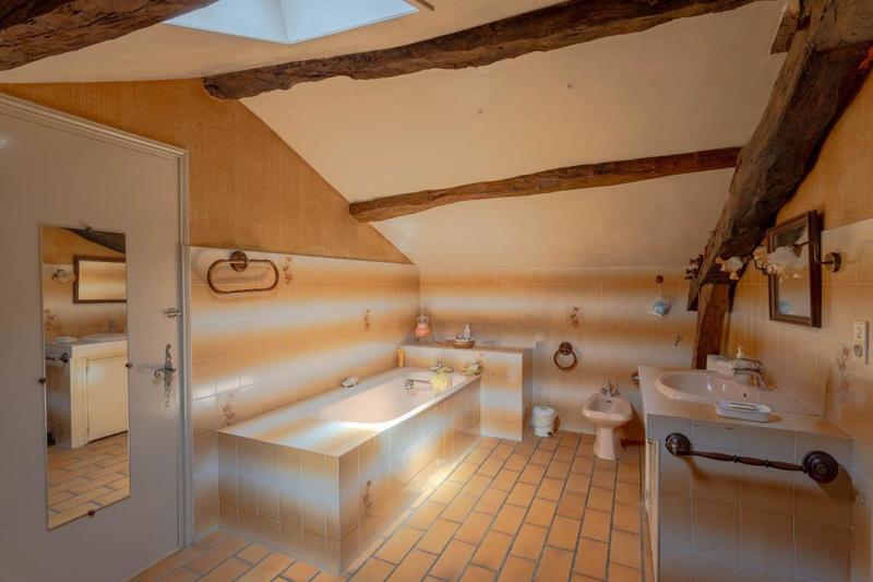 Maison en pierre - 192 m² - 6 pièces