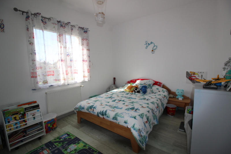 Maison - 176 m² - 8 pièces