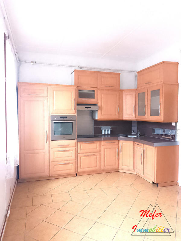 Appartement - 218 m² - 10 pièces