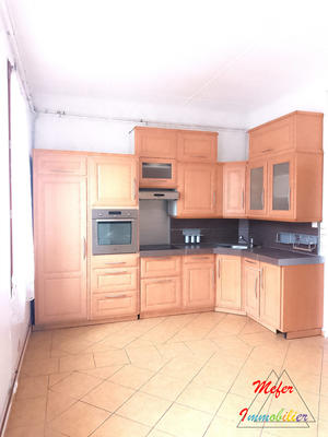 Appartement - 218 m² - 10 pièces