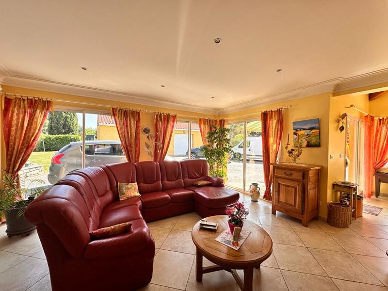 Maison - 180 m² - 6 pièces