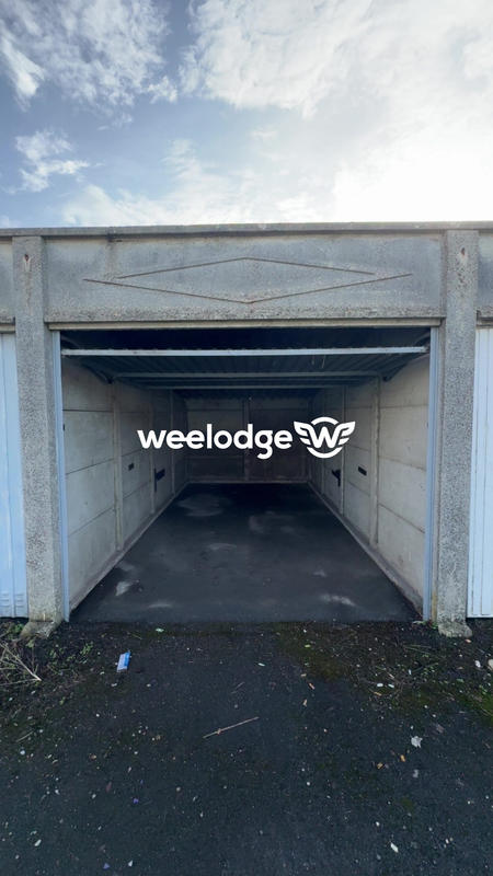 Parking / Garage - 14 m²