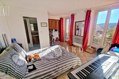 Maison - 400 m² - 14 pièces