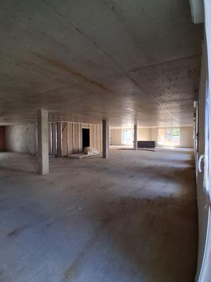 Local commercial - 294 m²