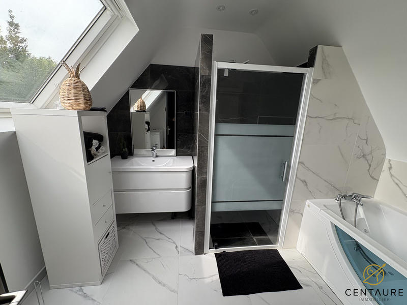 Maison - 130 m² - 5 pièces