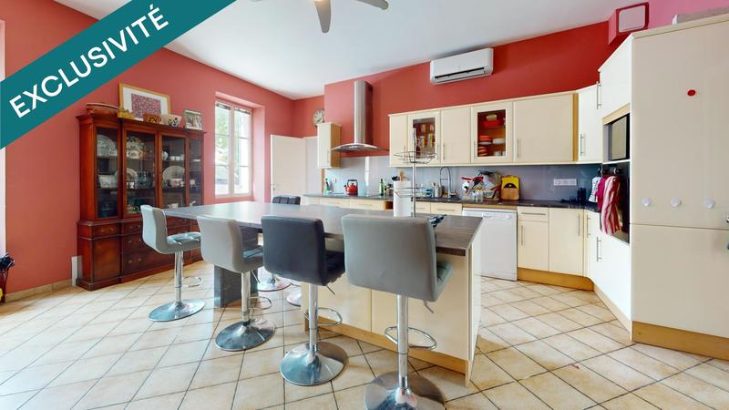 Maison de maîtres - 307 m² - 8 pièces