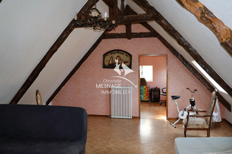 Maison - 280 m² - 8 pièces