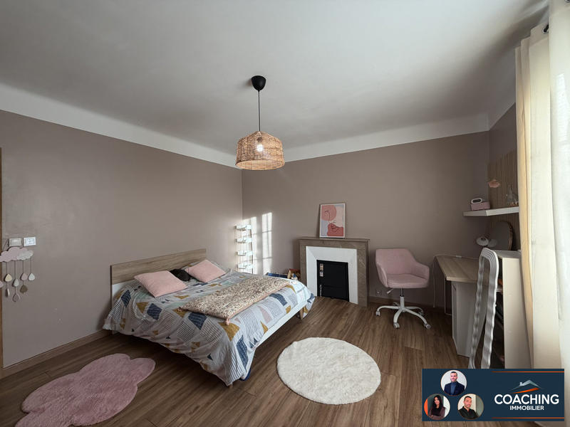 Maison - 205 m² - 7 pièces