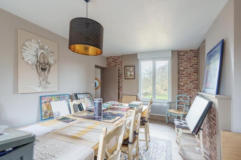 Maison - 274 m² - 7 pièces