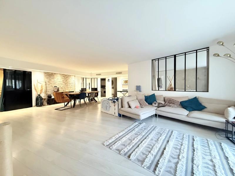 Appartement - 125 m² - 3 pièces